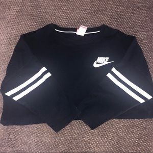 NIKE LONG SLEEVE TOP!